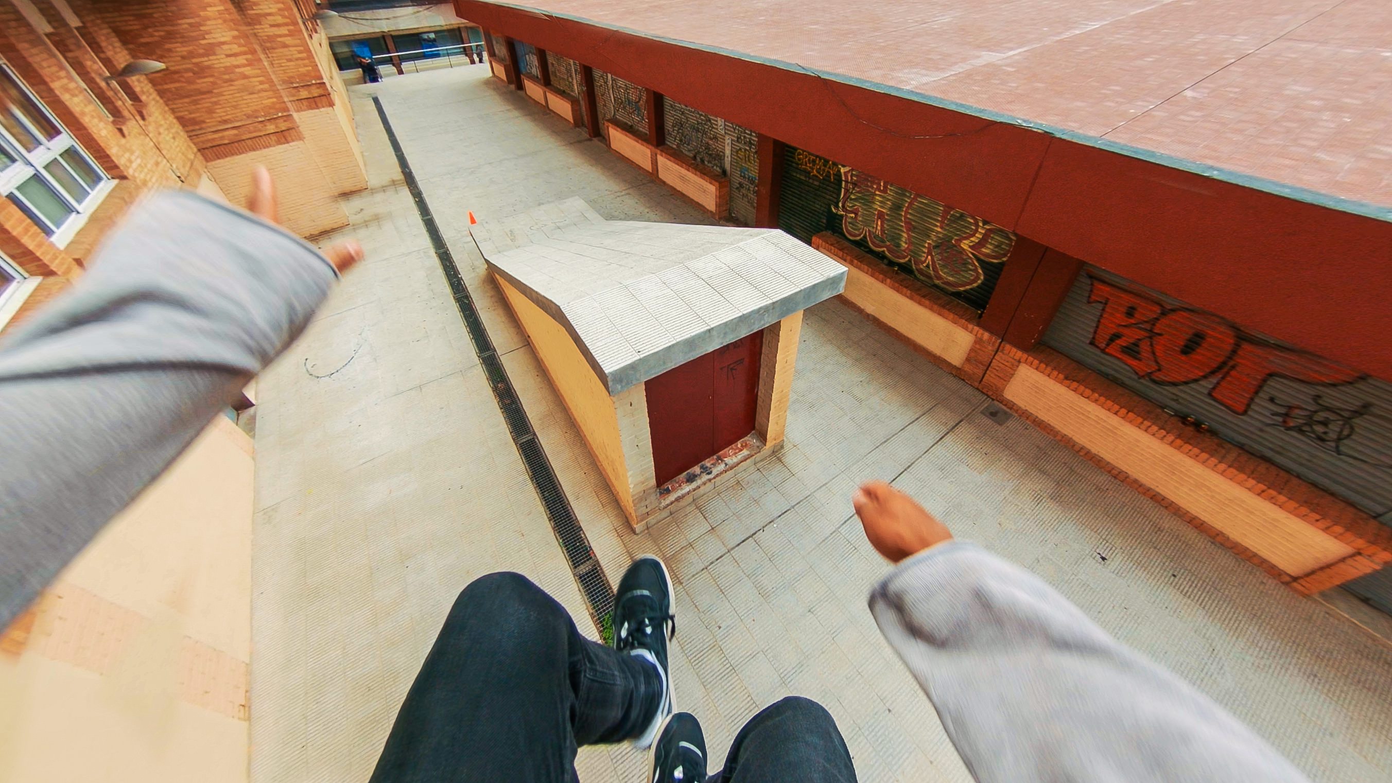 Barcelona Parkour POV - Ampisound